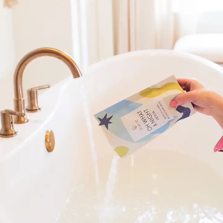 Oh What A Night Detox- Water Lily and Linen Bath Salt Soak